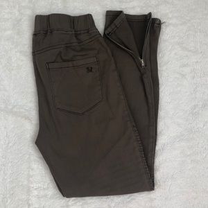 Grace & Lace Moto Jegging